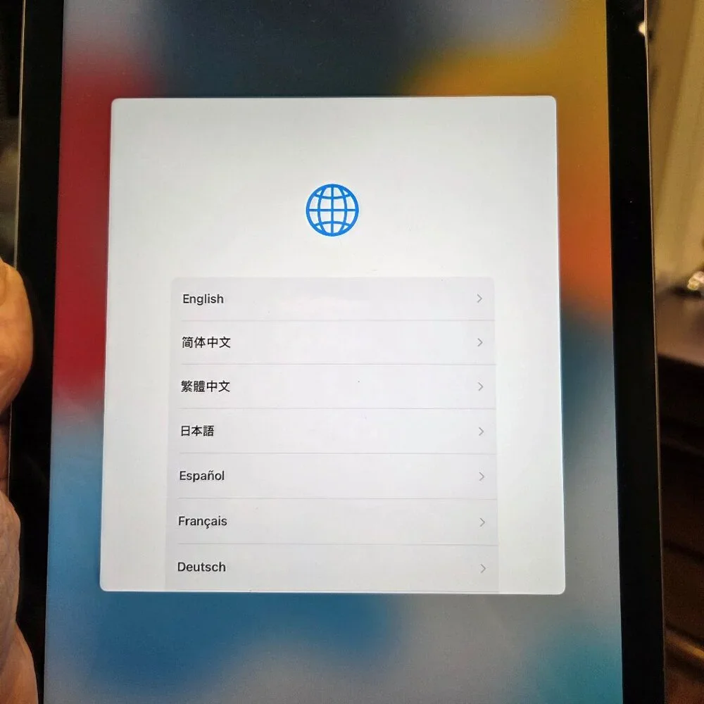 Apple 128GB iPad 5th Generation 2017 Tablet